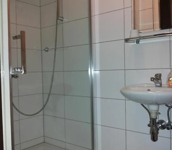 De Eik 3* ファルケンブルフ